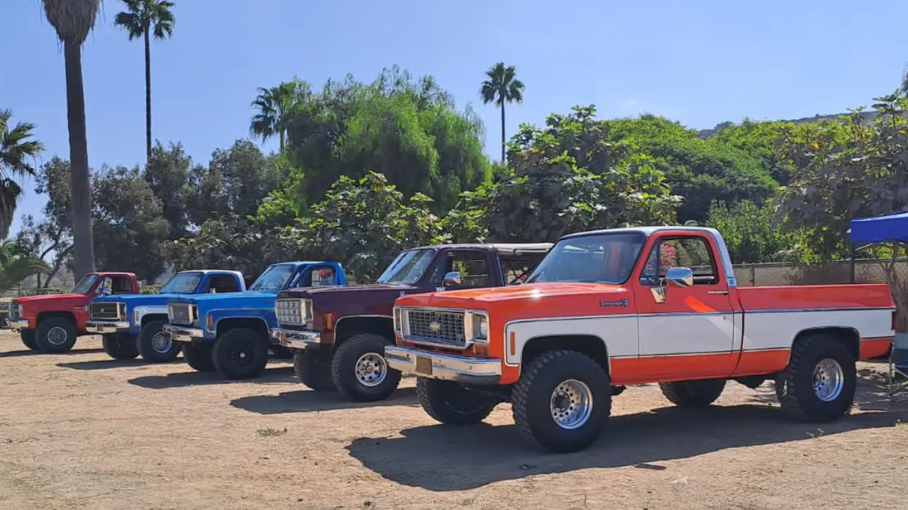 Reúne “Meet Troquero” pasión  por las camionetas clásicas