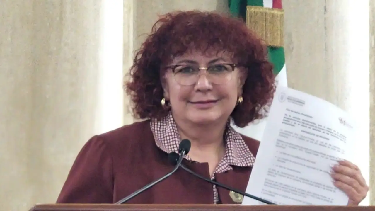 DIPUTADA MAYTHÉ MÉNDEZ VÉLEZ: Propone multar a universidades privadas que obstaculicen la titulación en Baja California